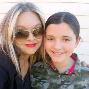 Meet your Posher, Sally